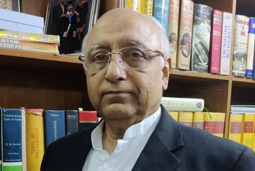 ড. ইউনূসের বিরুদ্ধে রাষ্ট্রদ্রোহের অভিযোগ এনে মামলার হুঁশিয়ারি আইনজীবী মোহসিন রশীদের