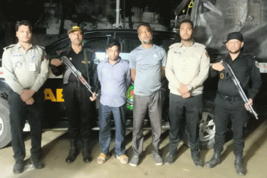 সেনবাগে প্রাইভেটকারে লুকানো আট হাজার ৮৪০ পিস ইয়াবা উদ্ধার, গ্রেফতার দুই