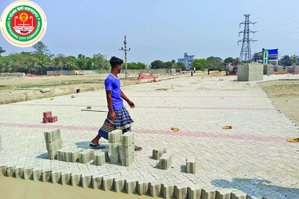 ৩৩ বছর পর তৃতীয় বাস টার্মিনাল