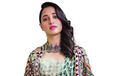 শিল্পীদের সতর্ক করলেন তামান্না