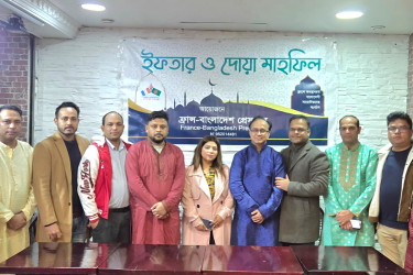 সাংবাদিকদের সম্মানে ফ্রান্স বাংলাদেশ প্রেসক্লাবের ইফতার মাহফিল