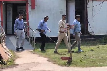 ইমেলে বোমার হুমকি, পশ্চিমবঙ্গ জুড়ে আতঙ্ক