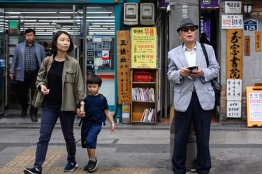 চীন পারেনি, তবে যেভাবে পারল দক্ষিণ কোরিয়া