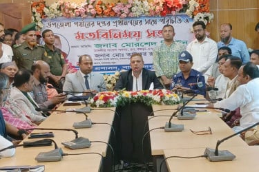 শাজাহানপুরে নবনির্বাচিত এমপির সঙ্গে দপ্তর প্রধানদের পরিচিতি সভা