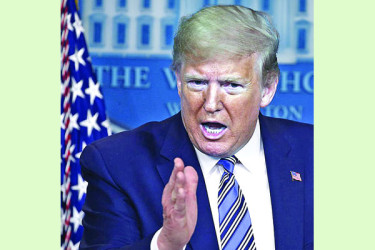 মুসলিম এমপি ইলহান ও রাশিদার ওপর ক্ষুব্ধ ট্রাম্প