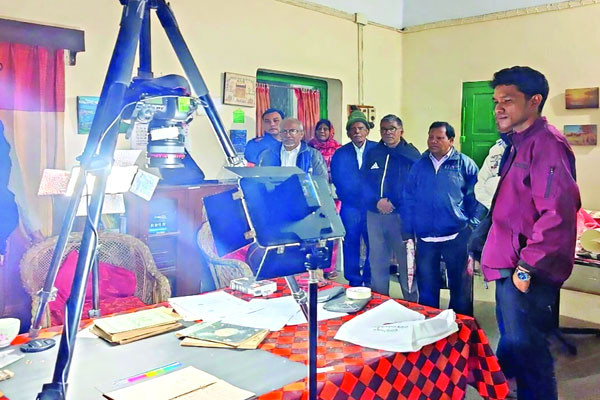 ভাষা বাঁচাতে অভিনব উদ্যোগ