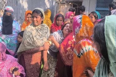 ঈশ্বরদীতে বাড়ির উঠানে পড়েছিল দাদির লাশ আর সরিষাক্ষেতে নাতনির