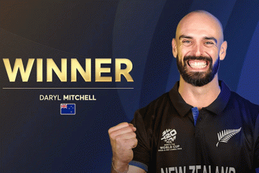 ভারতে দুর্দান্ত ব্যাটিংয়ের পুরস্কার পেলেন মিচেল