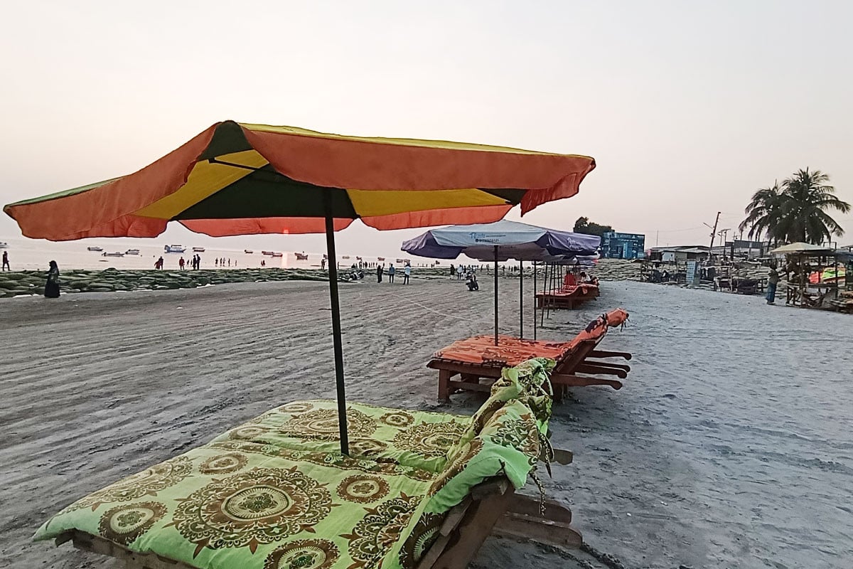 রমজানে পর্যটকশূন্য সাগরকন্যা কুয়াকাটা