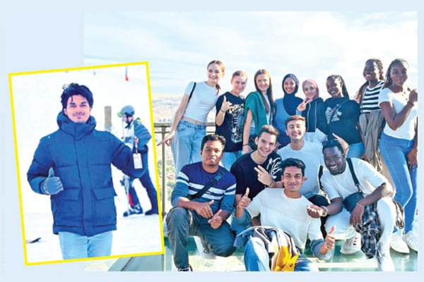 ড্যাফোডিলের হাত ধরে তুরস্কে