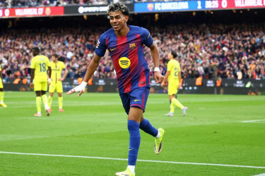 ইয়ামালের প্রথম হ্যাটট্রিকে বার্সেলোনার দাপুটে জয়