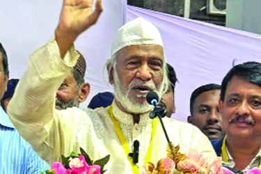 ঐক্যবদ্ধভাবে দেশকে এগিয়ে নিতে হবে