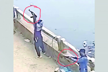 হুমকি ফোনে, গুলি বাসাবাড়িতে