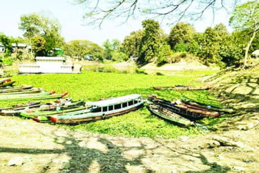 হালদায় লবণের আগ্রাসন, নগরজুড়ে সুপেয় পানির সংকট