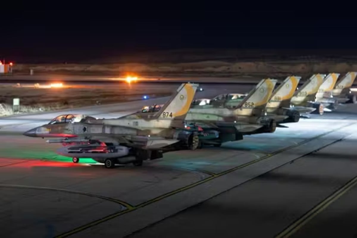 ইসরায়েলের বিমান ঘাঁটিতে হামলার দাবি হিজবুল্লাহর