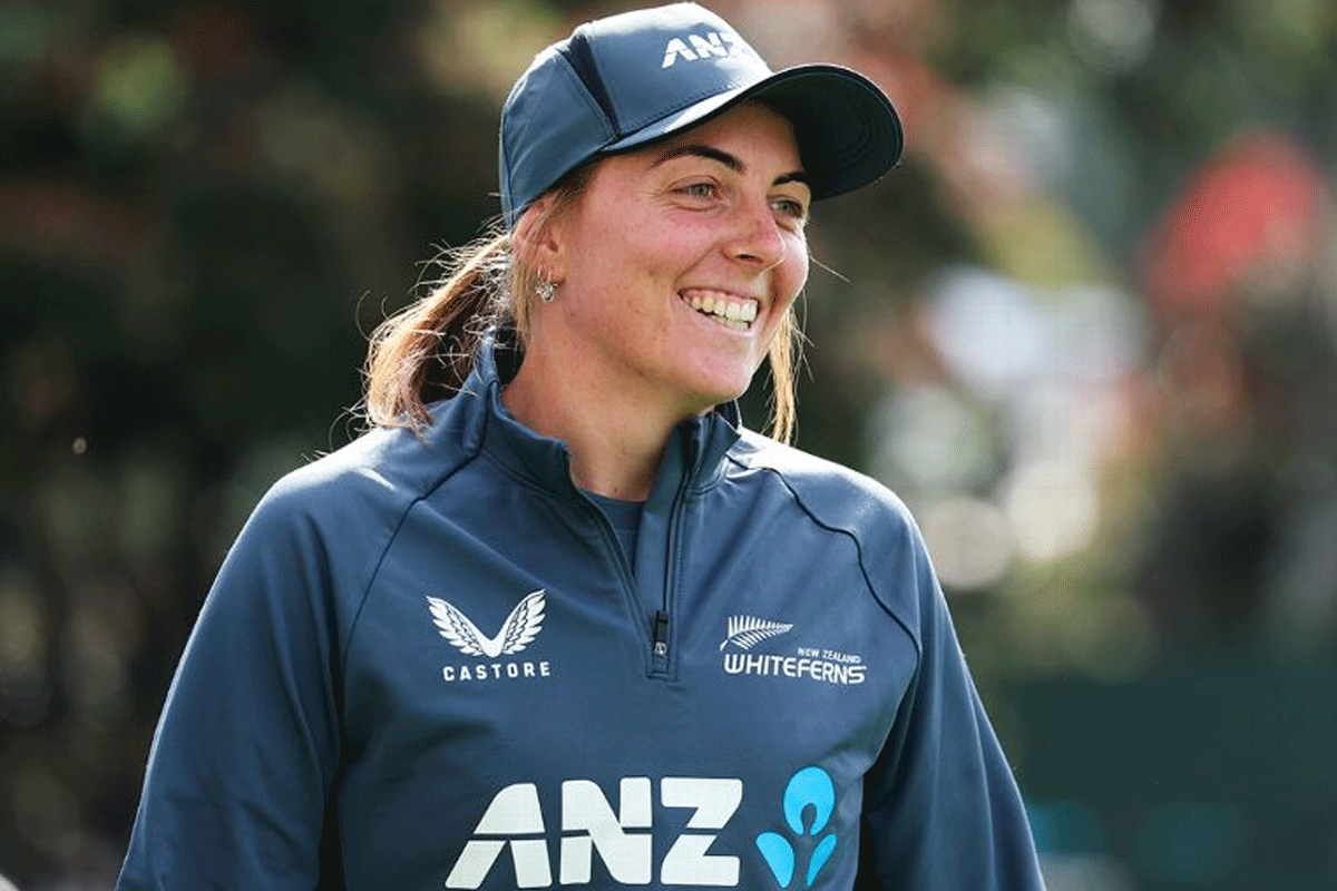 নিউজিল্যান্ডের ওয়ানডে দলে ফিরলেন বেলা জেমস