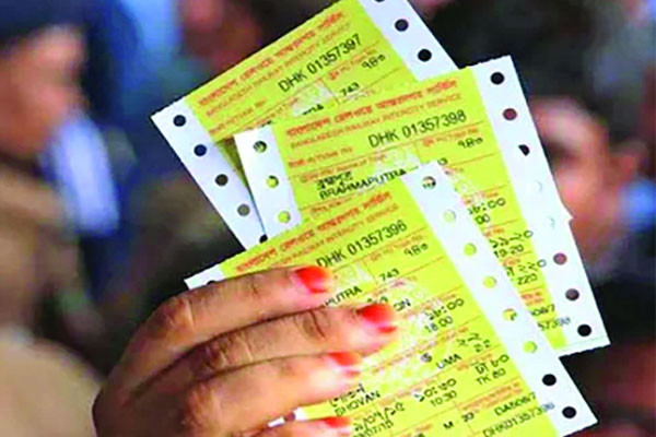 পশ্চিমাঞ্চলের ট্রেনের টিকিট নিমিষেই শেষ