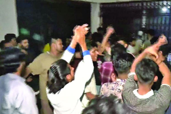 ঢাকা পলিটেকনিকে ছাত্রদল শিবির সংঘর্ষ, আহত ২০