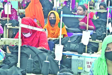 পোশাক রপ্তানিতে টানা ধস
