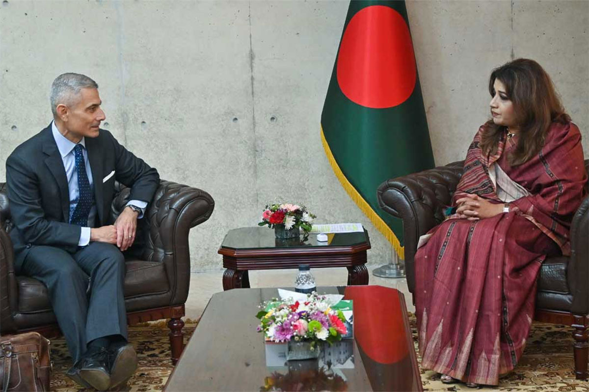 পররাষ্ট্র প্রতিমন্ত্রীর সঙ্গে পল কাপুরের বৈঠক