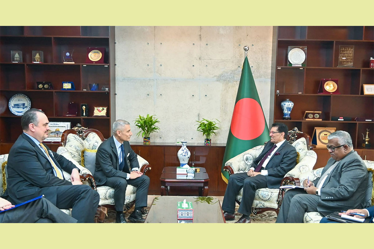 পররাষ্ট্রমন্ত্রীর সঙ্গে পল কাপুরের বৈঠক