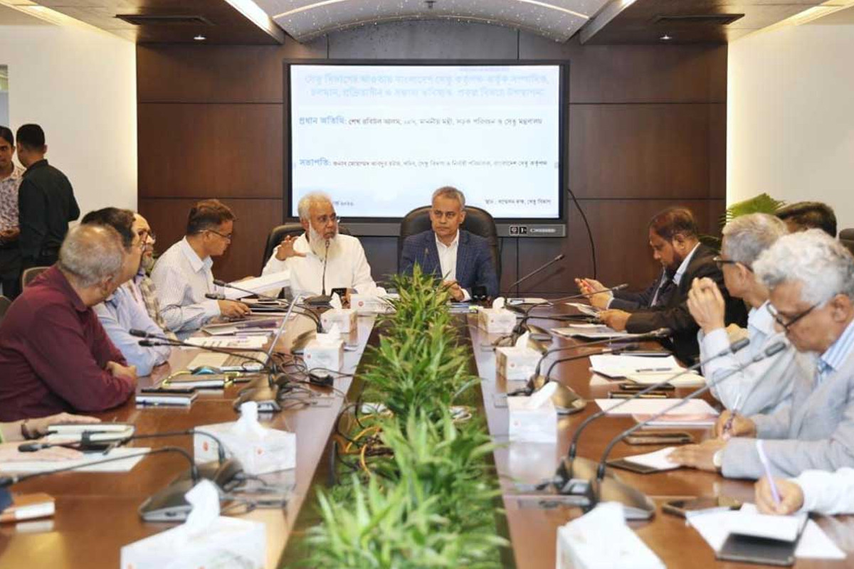 ঈদে যানজটমুক্ত সড়ক নিশ্চিতের নির্দেশ সেতুমন্ত্রীর