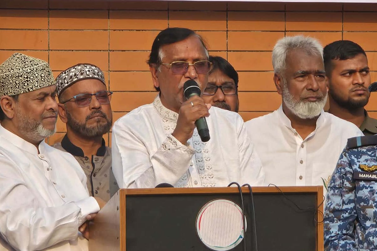 ‘বাসা থেকে ময়লার বিল ১০০ টাকার বেশি নিলে ব্যবস্থা’