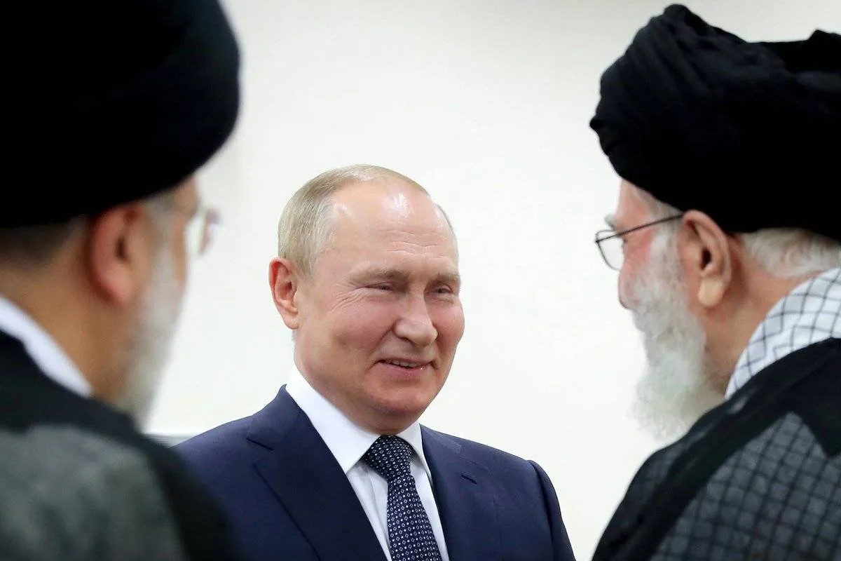 খামেনি হত্যাকাণ্ড, পুতিনকে ভয় পেতেই হচ্ছে?