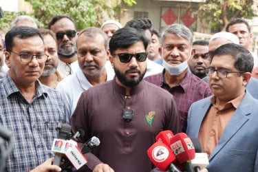 ফুটপাত ও সড়ক দখলমুক্ত করা হবে: ইশরাক