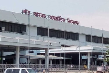 শাহ আমানতে পাঁচ দিনে ৪৬ ফ্লাইট বাতিল
