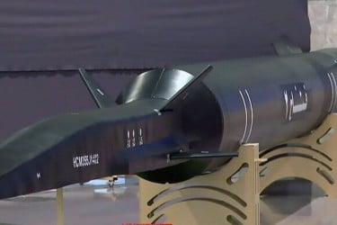 ইরানের ফাত্তাহ-২ হাইপারসনিক ক্ষেপণাস্ত্র ঠেকানো অসম্ভব: রিপোর্ট