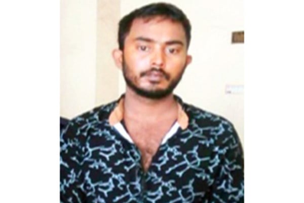 নারায়ণগঞ্জে ন্যাড়া বাহিনীর প্রধান কিলা বাবুকে ছুরিকাঘাতে হত্যা