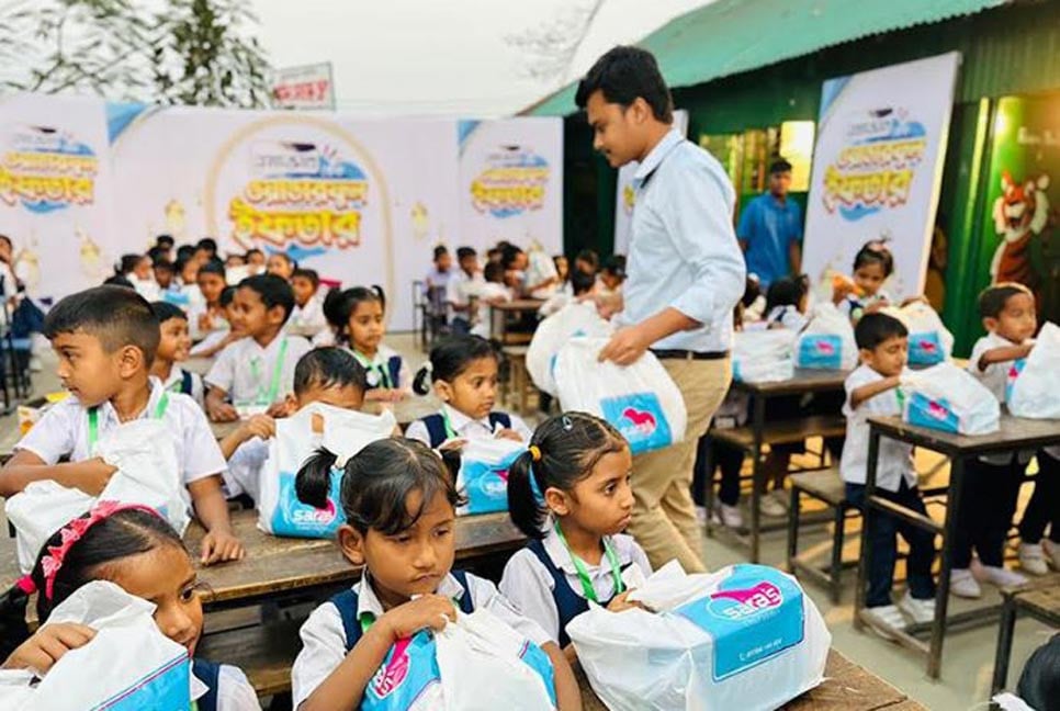 সুবিধাবঞ্চিত শিশুদের মাঝে ওয়ান্ডার কেকের ইফতার