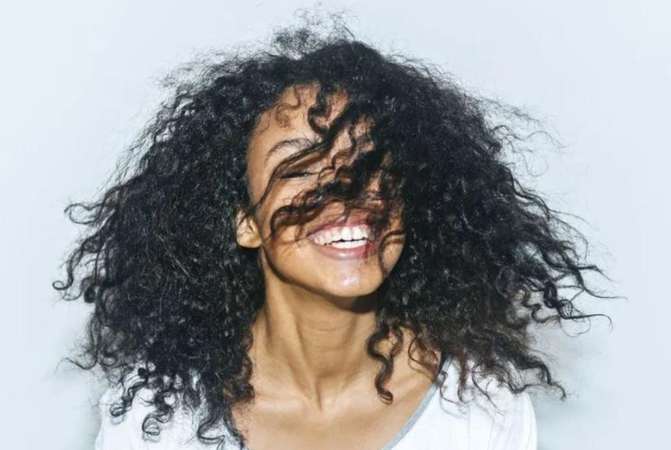 গরমের দিনে চুলের যত্নে কিছু সহজ উপায়