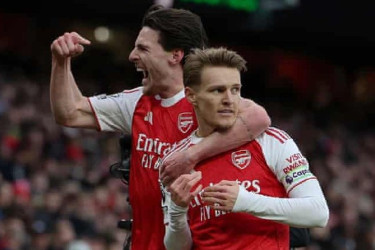 ব্রাইটনকে হারিয়ে শীর্ষস্থান ধরে রাখল আর্সেনাল