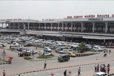 ৬ দিনে ঢাকা থেকে ২১০ ফ্লাইট বাতিল