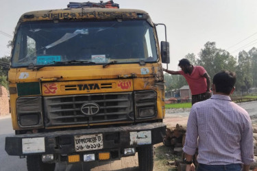 নীলফামারীতে হাইড্রোলিক হর্ণ ব্যবহারে অভিযান, জরিমানা