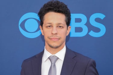 টেলিভিশন সিরিজ থেকে বাদ দেওয়ায় আইনি পথে হাঁটলেন অভিনেতা