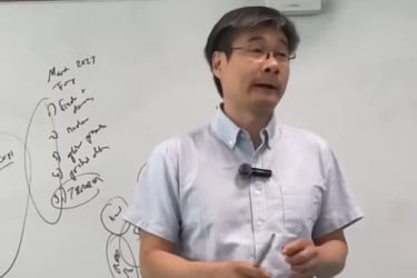 ইরানের কাছে কি হেরে যাবে যুক্তরাষ্ট্র? ভাইরাল চীন নাগরিকের ভবিষ্যদ্বাণী