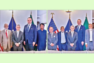 রাজনৈতিক সম্পর্কের সঙ্গে বাণিজ্য জোরদারের বার্তা