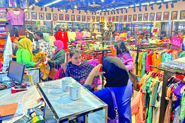 বসুন্ধরায় নারীদের অন্যতম পছন্দ মারিয়াবি, সারারা