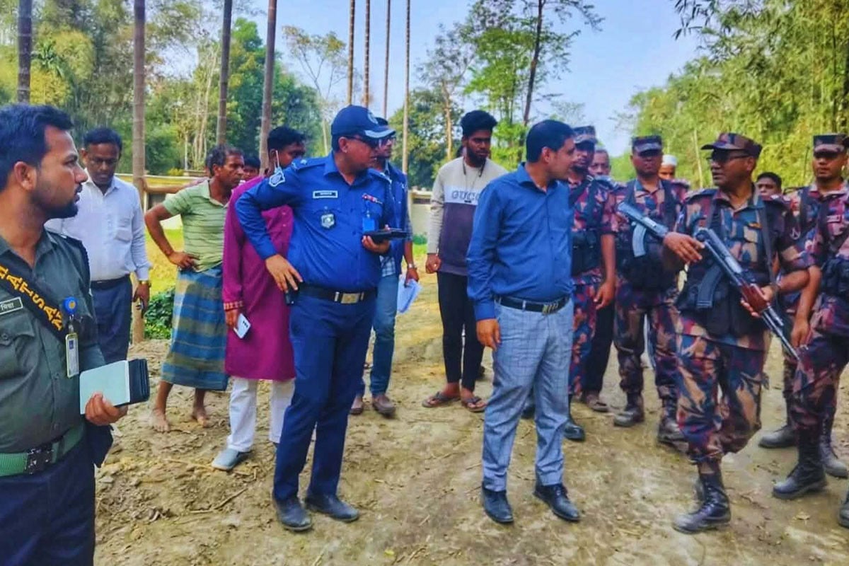 সিলেটে রাস্তা থেকে ইট লুট, যুব জামায়াত নেতাসহ আটক ৬