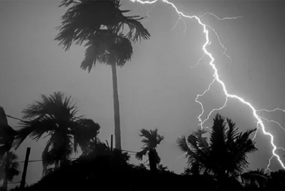 শক্তিশালী কালবৈশাখী-তীব্র বজ্রপাতের আভাস