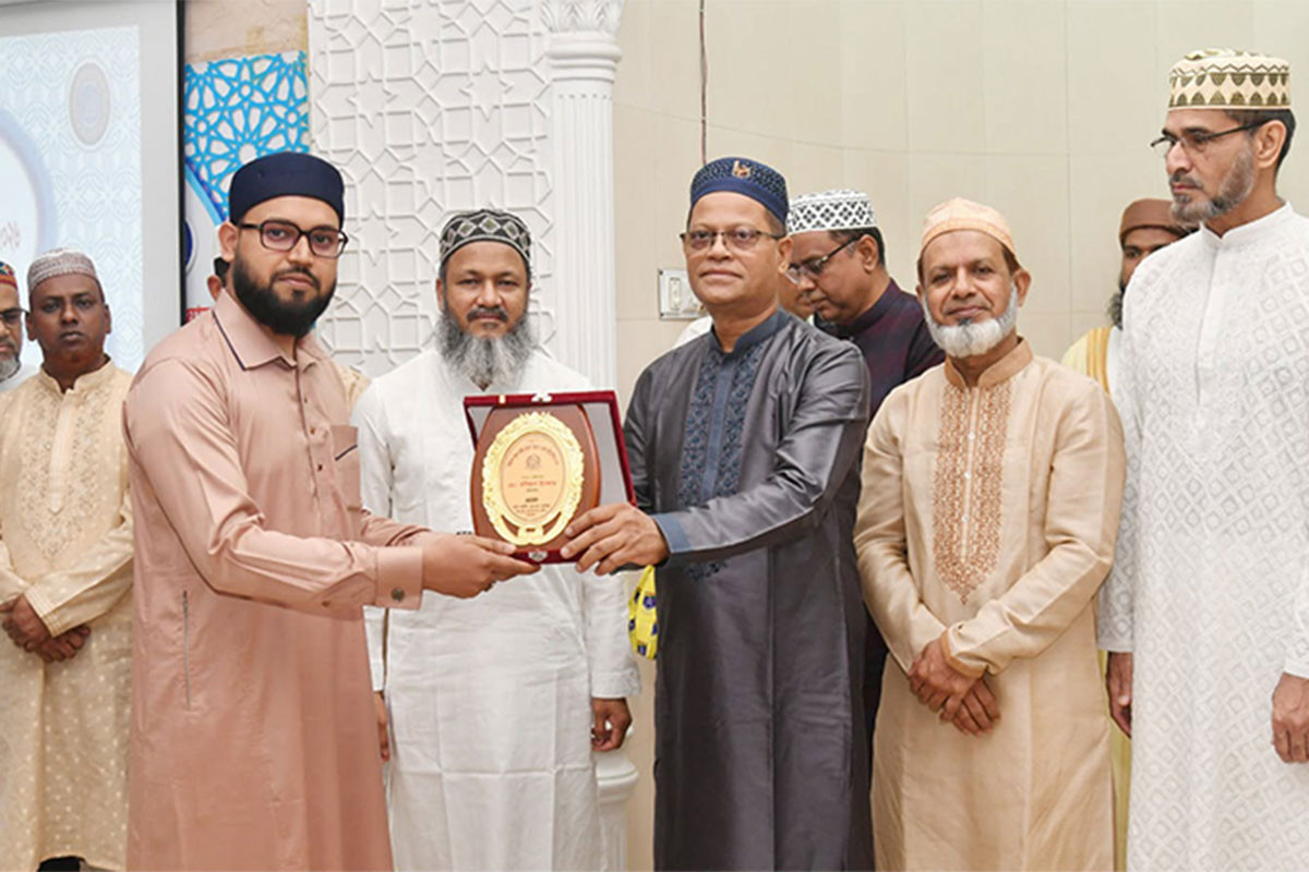 ‘পুলিশ সদস্যদের ধর্মীয় অনুশাসন লালনের মাধ্যমে নৈতিকতা গড়ে তুলতে হবে’