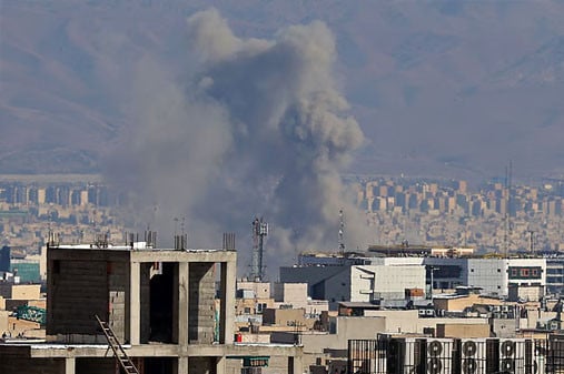 তেহরান ও ইসফাহানে নতুন করে হামলা চালিয়েছে ইসরায়েল