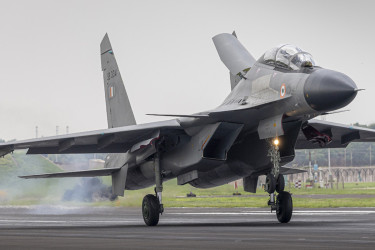 মাঝ আকাশে উধাও ভারতের যুদ্ধবিমান, পাওয়া যাচ্ছে না কোথাও