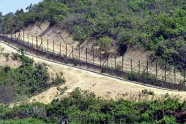 নাইক্ষ্যংছড়ি সীমান্তে স্থলমাইন বিস্ফোরণে কাঠুরিয়ার পা বিচ্ছিন্ন