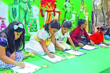 চিরচেনা রূপে প্রাণের বইমেলা