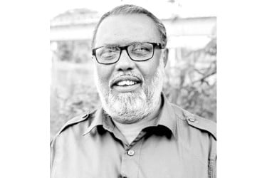 সচেতন মানুষের চাহিদায় সেঞ্চুরি এগ