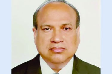 সাবেক সচিব খায়রুল ও কাউন্সিলর বাপ্পির বিরুদ্ধে মানি লন্ডারিং মামলা